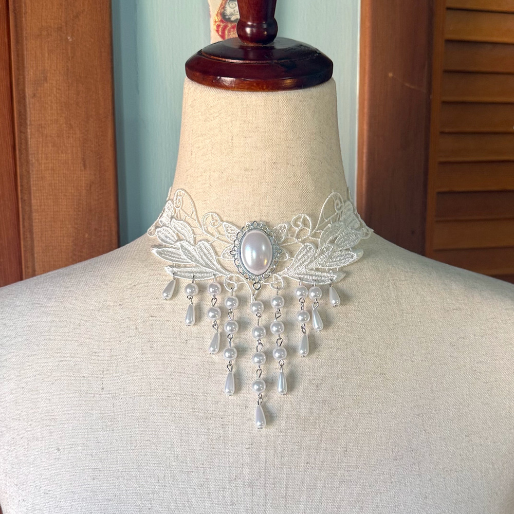 Gothic Victorian Whimsigoth Cottagecore Vkei White Lace Teardrop Choker Necklace